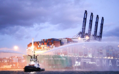 Algeciras recibe al portacontenedores propulsado por Gas Natural Licuado más grande del mundo