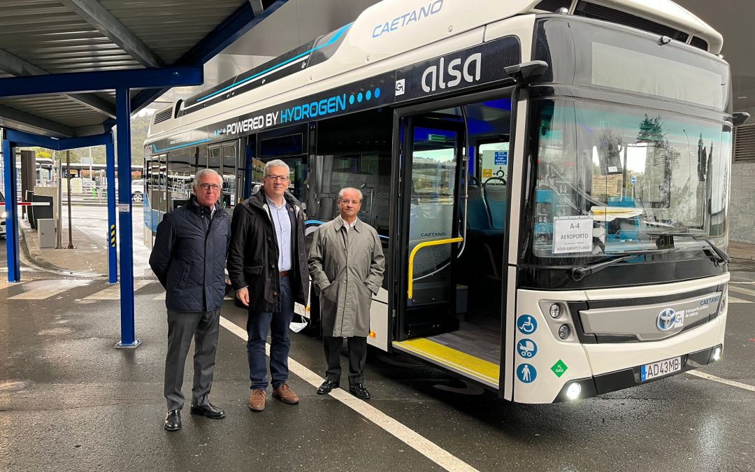 La Xunta incorporará su primer autobús de hidrógeno renovable al transporte público interurbano de Galicia