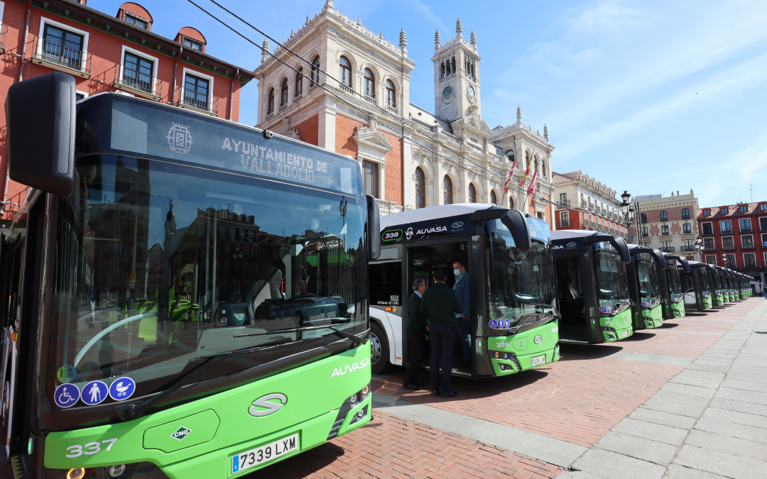 AUVASA presenta quince nuevos autobuses SOLARIS GNC, con una inversión de 5,6 millones de euros